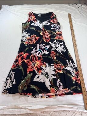 Anne Klein Black dress with white and pink blossoms, Lion Logo Top, size 8